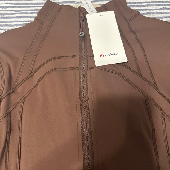 Lululemon define crop - Picture 1 of 6